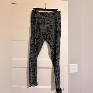 Champion XL leggings. Almost new.